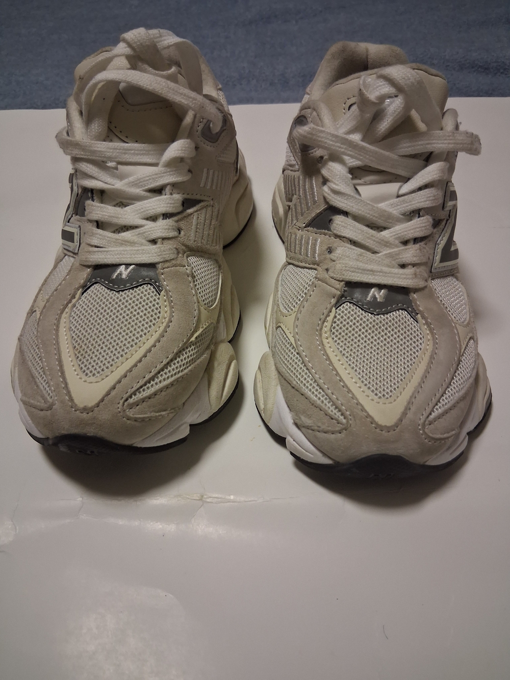 New Balance Men’s White and Gray Athletic Sneakers